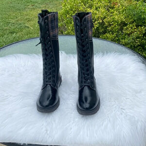 Patrizia Chickeze Lightweight Tall Boots Women's Size 9 NWOB